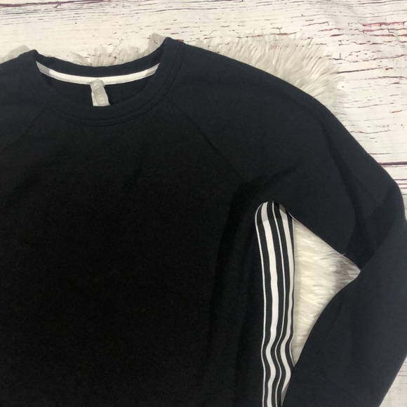 Athleta 24/7 Striped Side Crewneck Pullover Sweatshirt - Picture 9 of 14